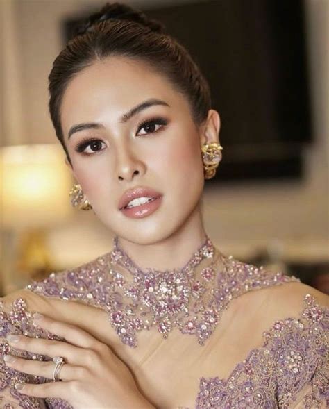 Pin Oleh Nur Azizah Di Indonesia Grils Makeup Pengantin Gaya Rambut