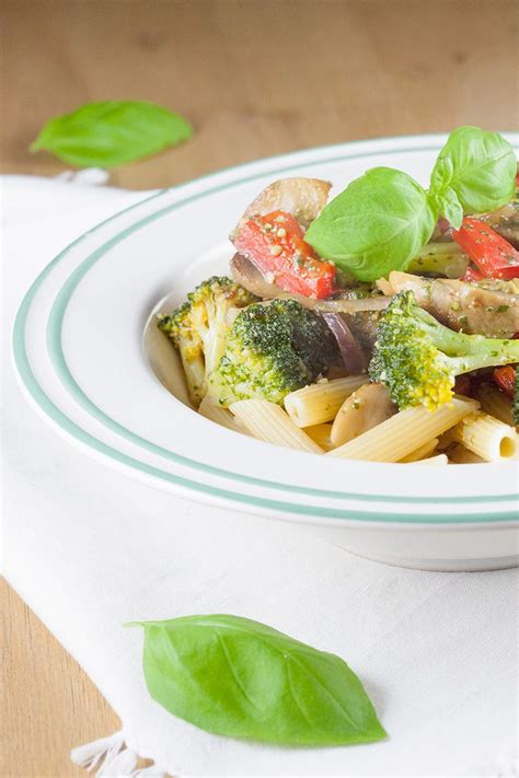 Broccoli pesto pasta | Ohmydish