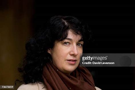 Joanne Harris Portraits Stockfotos En Beelden Getty Images