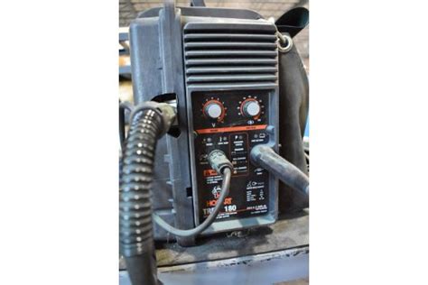 Hobart Trek 180 Battery Powered115v Flux Coredmig Welder — 180 Amp Output