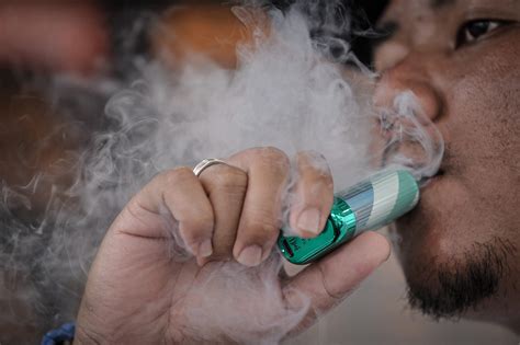 Kpm Pdrm Letak Pegawai Di Setiap Sekolah Atasi Isu Vape Rokok