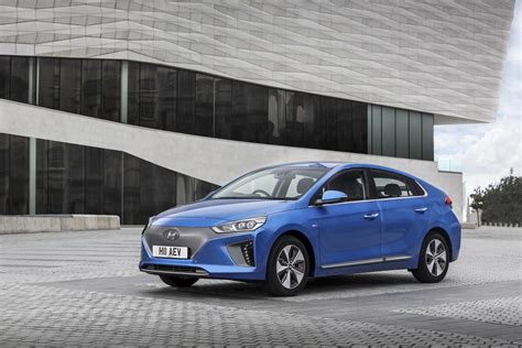 Hyundai Ioniq Electric Review And Buyers Guide Electrifying