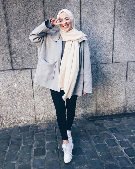 Pin By 일야지 일반완 On スタイル Hijab Fashion Street Hijab Fashion