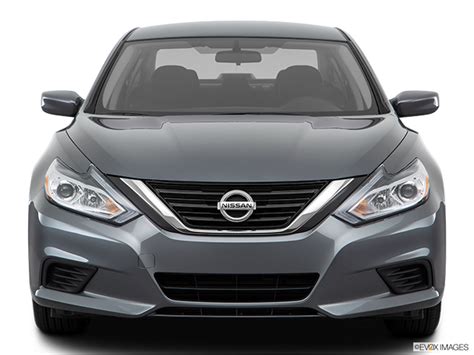 2017 Nissan Altima Reviews Price Specs Photos And Trims