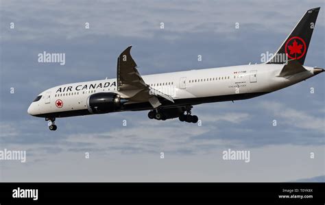 Boeing 787 9 Dreamliner C Fvnb Air Canada Hi Res Stock Photography And