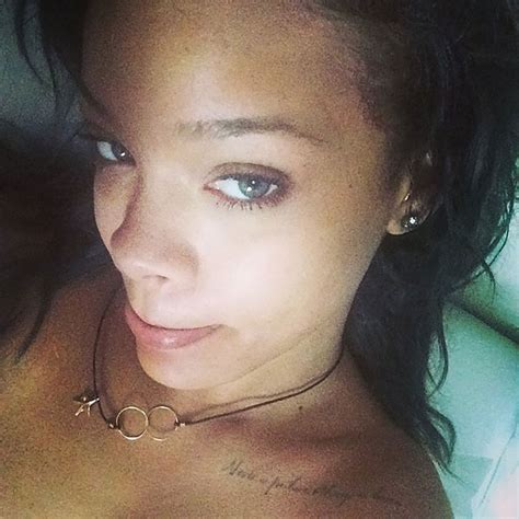 Rihanna No Makeup: See Every Photo of Rihanna Without Makeup | BEAUTY/crew