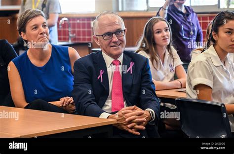 Le Premier Ministre Australien Malcolm Turnbull Au Centre Et Le