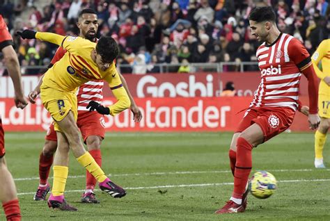 Veja Fotos De Girona X Barcelona Pelo Campeonato Espanhol Gazeta