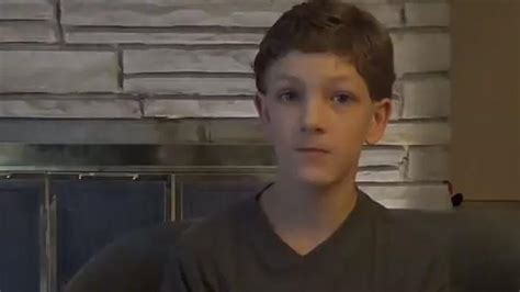 Un niño gay logra que retiren un premio a político de EEUU