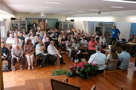 Igreja Braga Acolheu Encontro Internacional Dos Bispos Amigos Dos