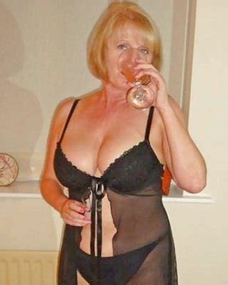 MATURE SLUTS WEAR STOCKINGS Porn Pictures XXX Photos Sex Images PICTOA