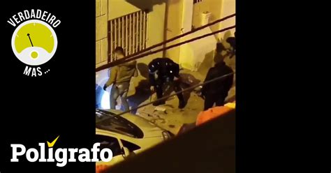 Vídeos Que Mostram Agente Da Psp A Partir Garrafas De Vidro Na Cova Da