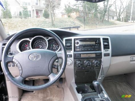 2004 Toyota 4Runner Limited 4x4 Taupe Dashboard Photo #43358319 ...