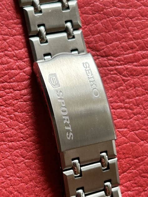 【未使用に近い】seiko セイコー5スポーツステンレスベルト デッドストック品6119 605の落札情報詳細 ヤフオク落札価格検索 オークフリー