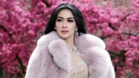 5 Artis Indonesia Dengan Tarif Endorse Termahal Ada Yang Ratusan Juta