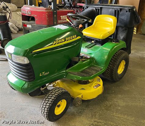 John Deere LT150 Lawn Mower In Hugoton KS Item DM2529 Sold Purple Wave