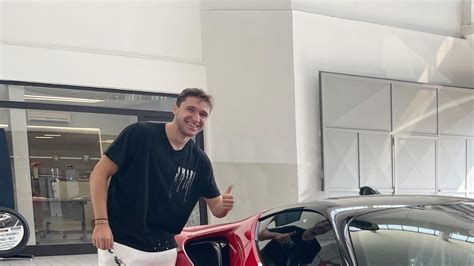 Chiesa Traiciona A La Juventus Con Esta Compra Tork Autos De Lujo