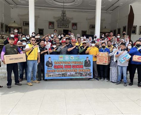 Pemkab Bekasi Salurkan Bantuan Logistik Dan Kesehatan Untuk Korban