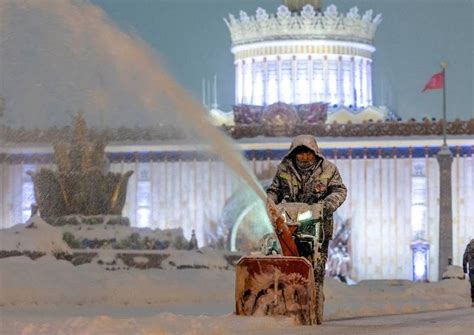 Temperatures in Siberia dip to minus 50 Celsius as record snow blankets Moscow, World News - AsiaOne