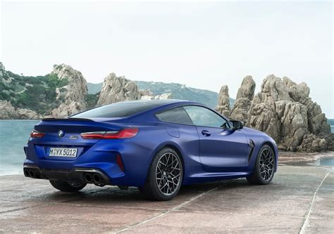 Bmw M Competition Coupe Ve Convertible Zellikleri A Kland