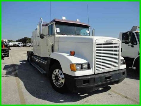 Freightliner Fld 120 1994 Sleeper Semi Trucks