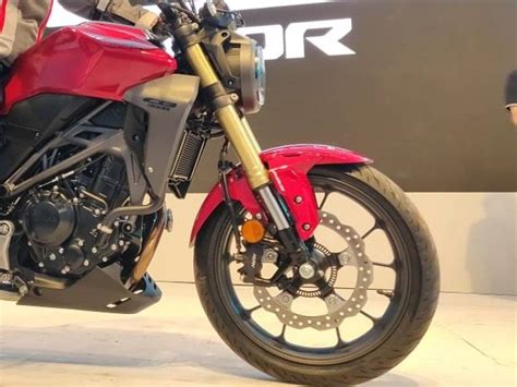 Bs6 Honda Cb300r Unveiled At India Bike Week 2021 Zigwheels