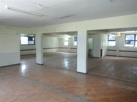 Sala Comercial na Rua Padre Rolim 530 Santa Efigênia em Belo