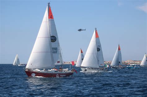 En Images Les Skippers De La Golden Globe Race Sont Partis Des Sables