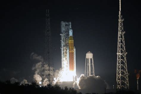 Nasas Mightiest Rocket Lifts Off 50 Years After Apollo News Sports