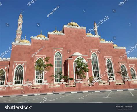 Al Salam Masjid Mosque Dubai Sky Stock Photo 2264090599 Shutterstock