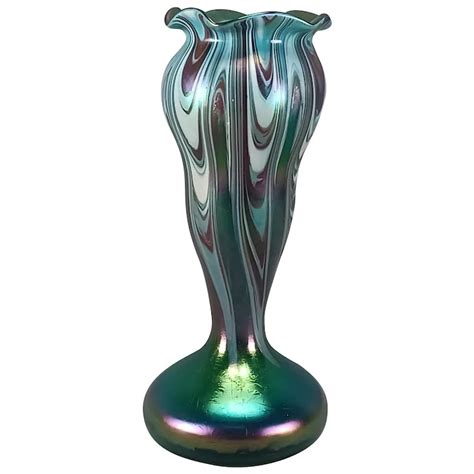 Bohemian Rindskopf Pulled Feather Iris Iridescent Art Nouveau Glass