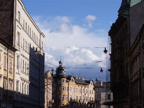 Zakup mieszkania w kamienicy w Krakowie Na co zwrócić uwagę