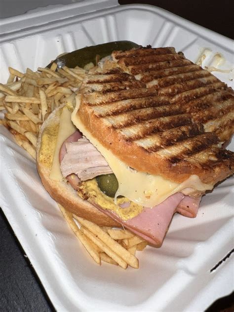BIKINI PANINI Updated October Photos Reviews Richmond Virginia Food Trucks