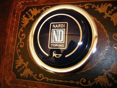 #101 Nardi Torino Horn Button
