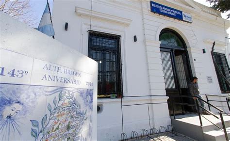 La Biblioteca Esteban Adrogu Festeja Hoy A Os Noticias De Brown