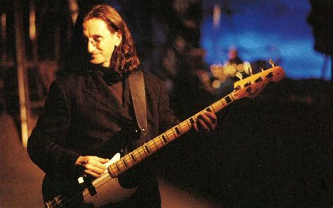 Geddy Lee's 10 fav bass players | bassguitar.beatit.tv