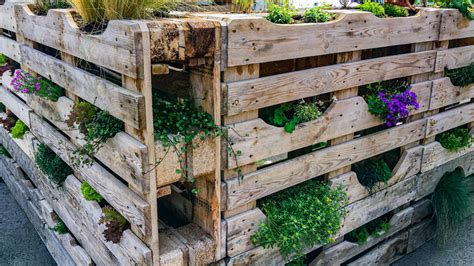 Creative Ways To Upcycle Wood Pallets For Your Garden