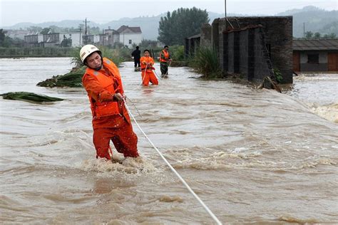 江西多地降大暴雨 旱情急转洪涝