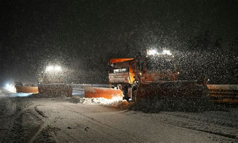 Stromausf Lle Und Verkehrschaos Nach Schneef Llen In K Rnten Und