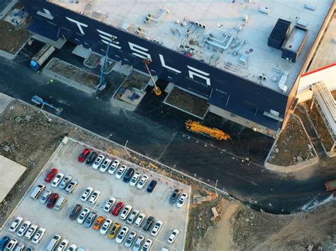 Tesla says its new Gigafactory in China is 'ready for production' - ABC ...