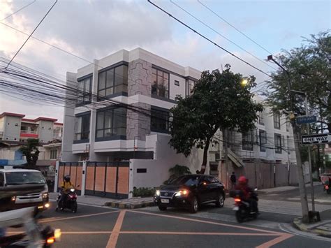 M Urban Design Beds Bath Townhouse Units In Cubao Quezon City