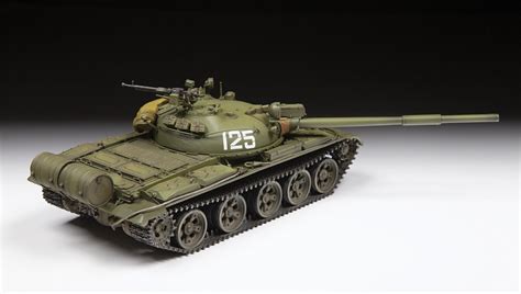 1:35 Zvezda 3673 T-62 Soviet MBT - Version 1974-1975 Model kit!