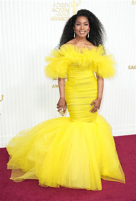 Angela Bassett At Sag Awards 2023 Yellow Dress Hollywood Life