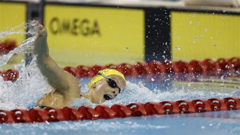 Summer McIntosh Sets World Record In 400m Freestyle At Canadian