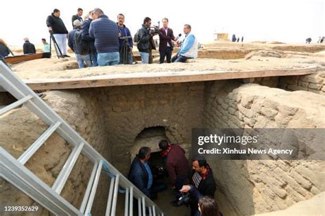 2,252 Tombs At Saqqara Stock Photos, High-Res Pictures, and Images ...