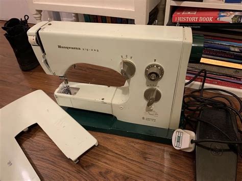 Vintage Husqvarna Viking Type Zig Zag Electric Sewing Machine Ebay