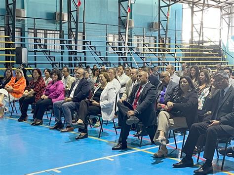 Andes On Line Reconocen A Profesores De Los Andes Por A Os En La