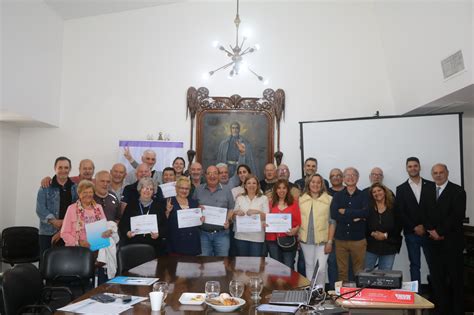 Gran Presencia De Jubilados Y Jubiladas En Un Destacado Curso