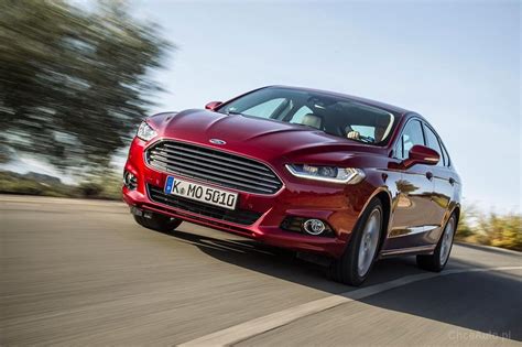 Ford Mondeo Mk5 2 0 TDCI 180 KM 2015 liftback skrzynia ręczna napęd