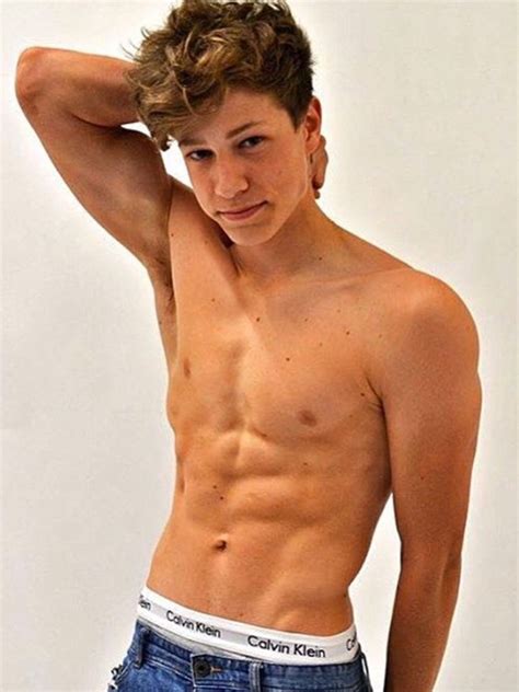 The Hottest Boys Of Photo Shirtless Boys Pinterest